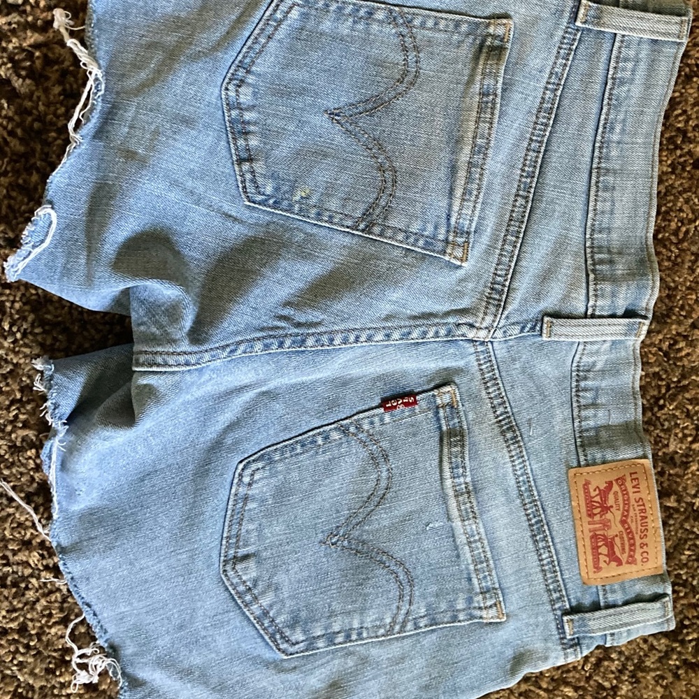 Levi’s Midi Shorts !! Light Blue Size 27